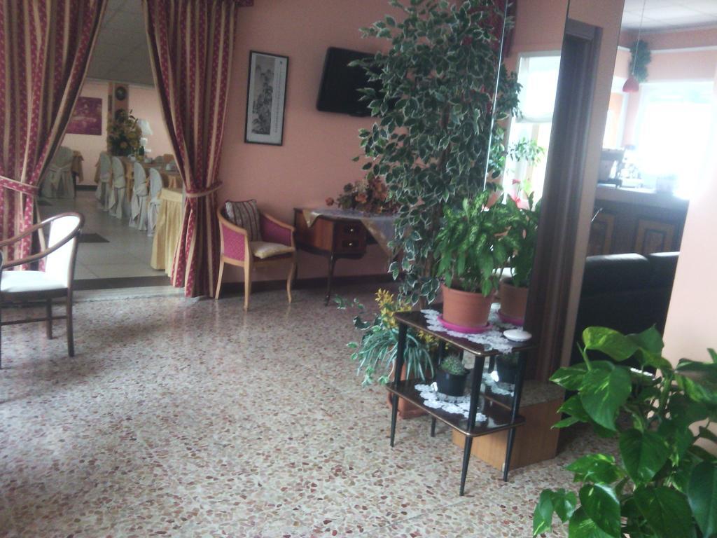 Corso Hotel 2*