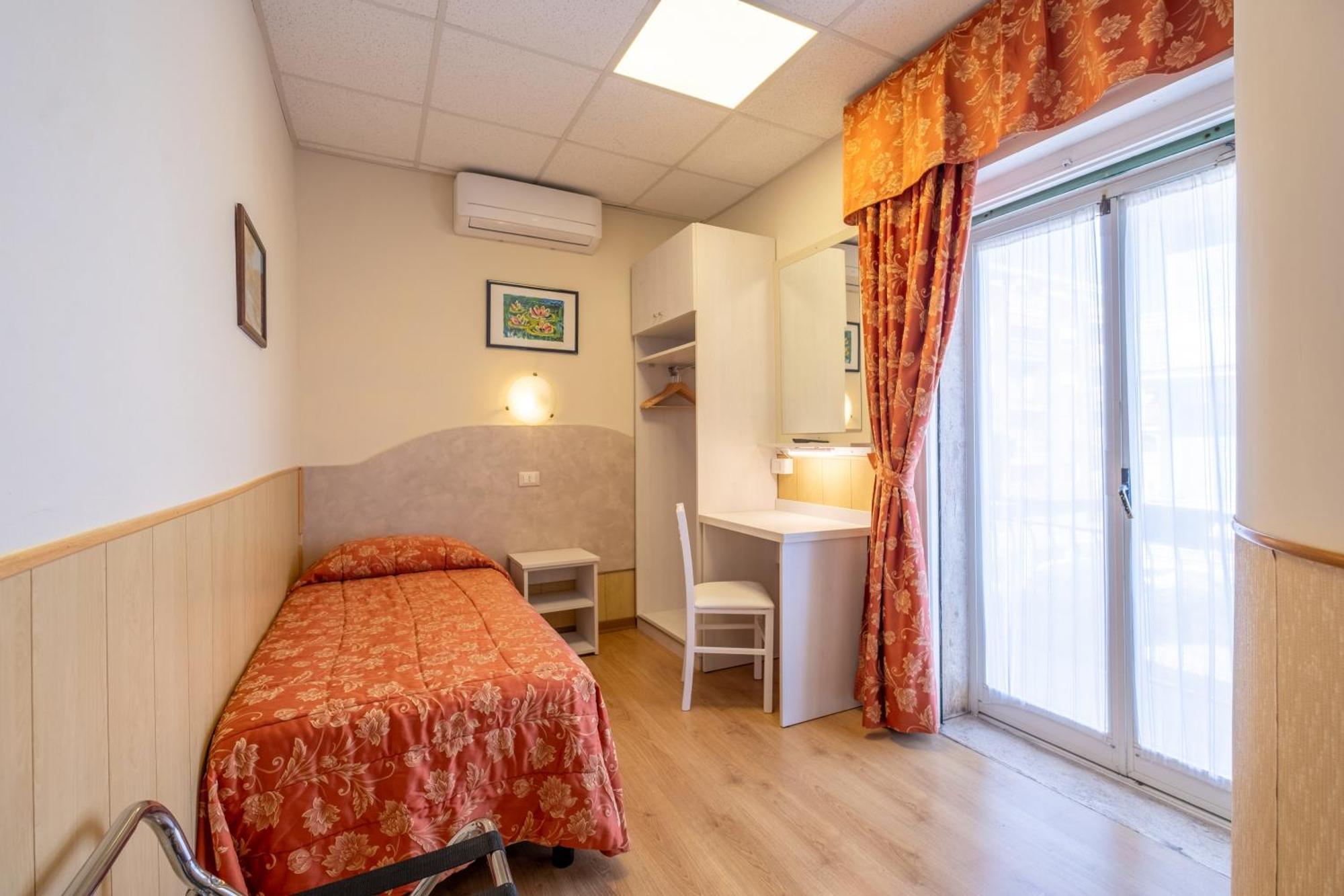 Hotel Corso 2*